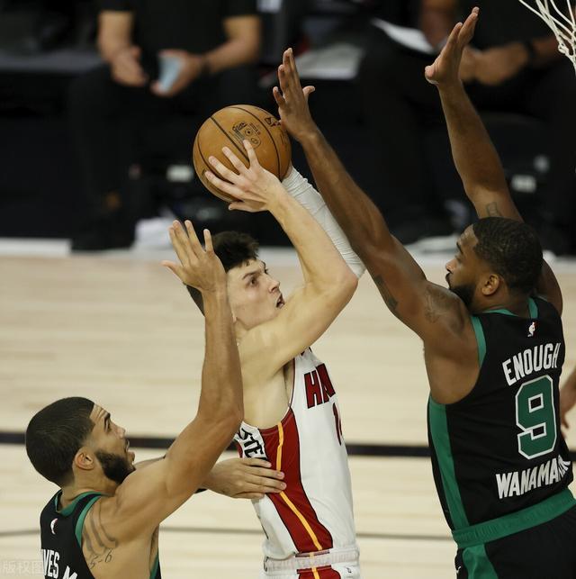 九游体育app-那不勒斯手感冰凉Karsa在篮网比赛中刷新纪录，这操作让人直呼：今夜孟菲斯灰熊调整名单以备足总杯